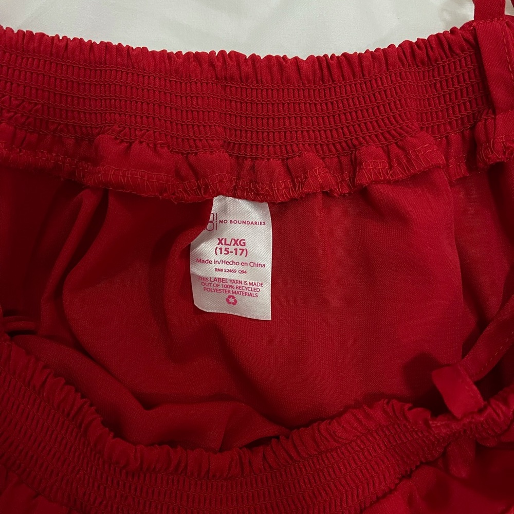 Red top - Picture 2 of 2